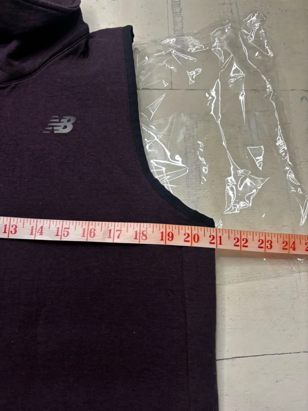 New Balance Vest Womens 247 Luxe Long Length Zip Size Large Funnel Neck Fleece